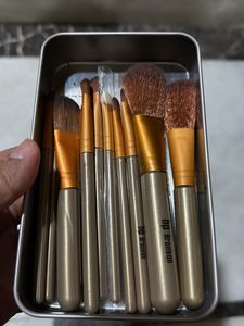 HP BRONSON PROFESSIONAL make Up Brush Kit