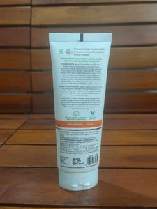 Mamaearth Vitamin C Face Wash