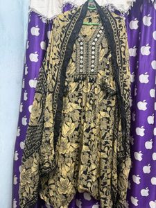 Elegant Floral Print Kurta Set