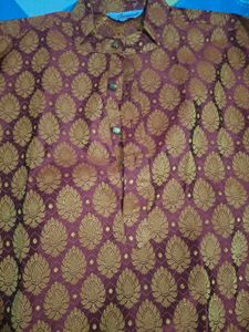 Elegant Patterned Kurta