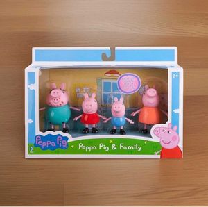 Peppa Pig Family Set With freebie Pepa-bag