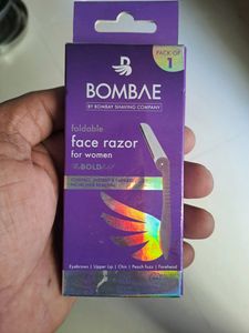 BOMBAE WOMEN’S FACE RAZOR 1 PC
