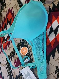 T.shirt Bra
