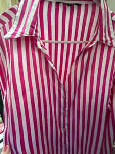 Chic Pink &amp; White Striped Button-Up Shirt