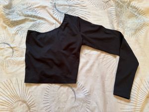 Black One-Shoulder Long Sleeve Top