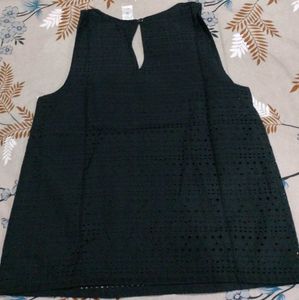 Chic Black Sleeveless Top