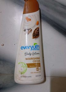 Everyuth Cocoa Body Lotion