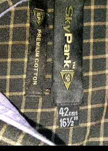 Men's Plaid Button-Down Shirt