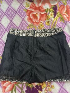 Chic Tweed Mini Skirt 🔥❤️
