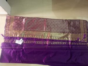 Purple 💜 Beautiful Soft Lichi Pattu Silk Saree