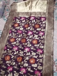 Elegant Banarasi Silk dupatta
