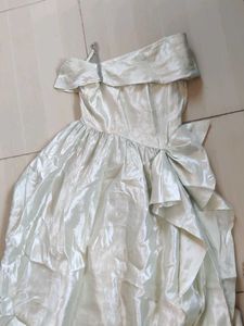 Elegant Off-Shoulder Evening Gown