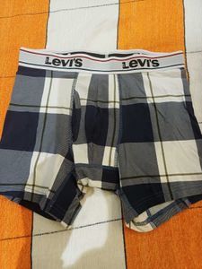 Checkered Print pack of jockey and Levis