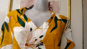 Vibrant Floral Print Midi Dress