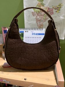 light weight shoulder/hand bag