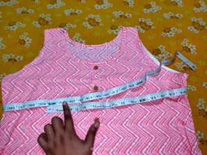 Chic Sleeveless Pink Chevron Kurta