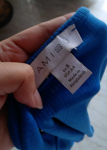 Amisu Blue Ribbed Square Neck Top