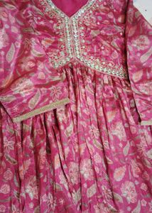 Beautiful Pink Floral Kurti