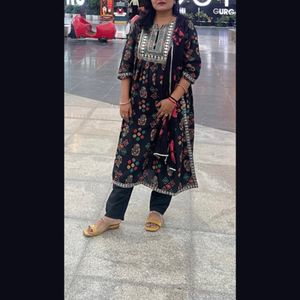 Nayra Cut 3 Piece Suit Set