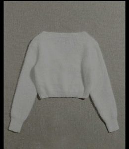 Fluffy WhiteCardigan super soft light w