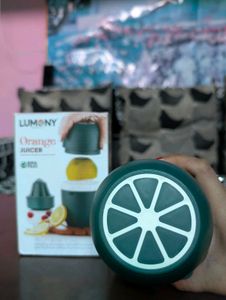 Lumony Orange Juicer