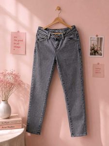 Classic Levi's Blue Denim Jeans
