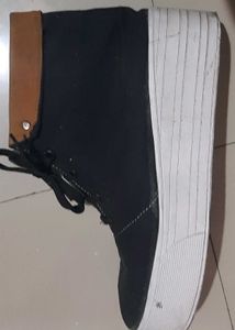 Black Ballet Flats