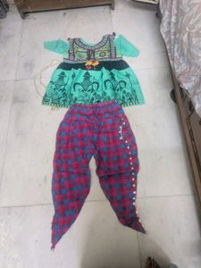 Stylish Ethnic Kurta Set (Gujrati Style)