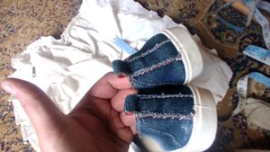 Nice Sport Shoes, Suit For Size 2-3