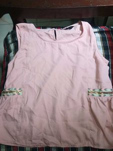 Pink cute sleeveless top
