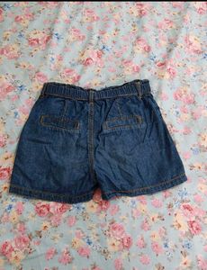 3 Denim shorts for girls ( 6 to 8 years)