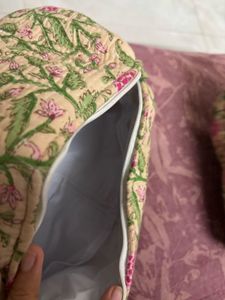 set of 2 Quilted Floral Pouch Bags