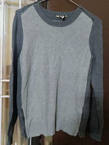 Chic Grey Sweat shirt with Zipper Accents