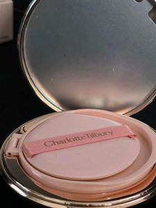 Charlotte Tilbury Pillow Talk Beautifying Cushion