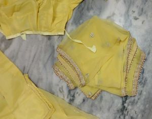 Yellow Embroidered Rajputi Poshak