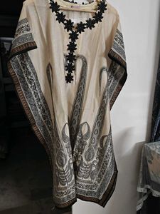 Elegant Paisley Print kaftan Kurta with Black Neck