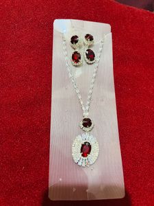 Branded Designer Set New With Tag ❤️😍