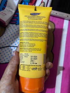 Maxes Sunscreen Skin Whitening &amp; Brightening Cream