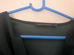 French collection emerald green top