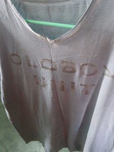 Comfortable V-Neck Graphic T-Shirt