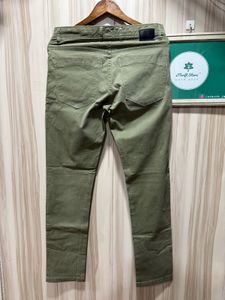 Hugo Boss Regular Fit Olive Green Chinos