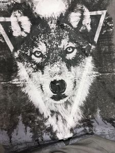 Men's Wolf Graphic T-Shirt