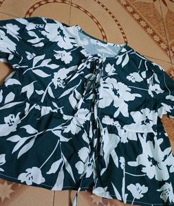 Floral Print Puff Sleeve Top