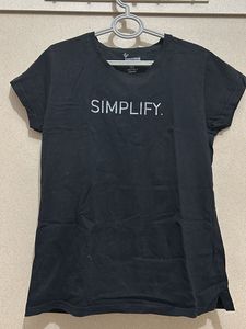 Black Simplify Tee