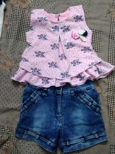 Combo Floral T-Shirt &amp; Ruffled Shorts Set