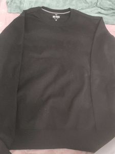 Black "NO FUSS" Crewneck Top