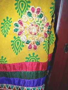 Green &amp; purple Embellished Saree