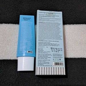 Dot&amp;Key Blueberry Hydrate Barrier Repair Sunscreen