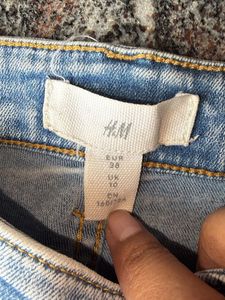 H&amp;M Light Wash High-Waisted Jeans