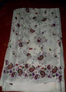Elegant White Floral Print Saree